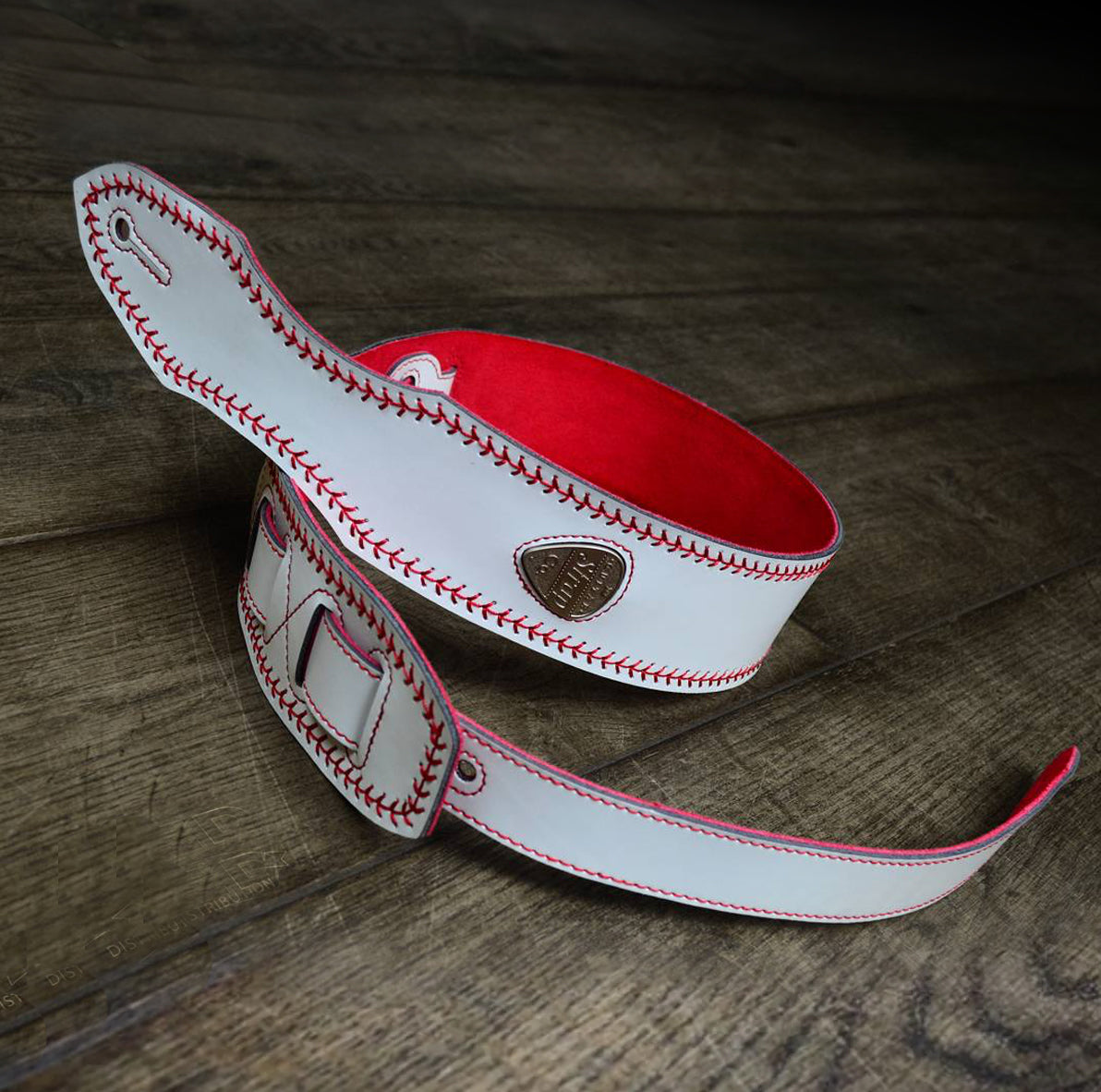 white leather guitar strap